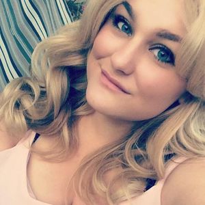 Meet your Posher, Leslie